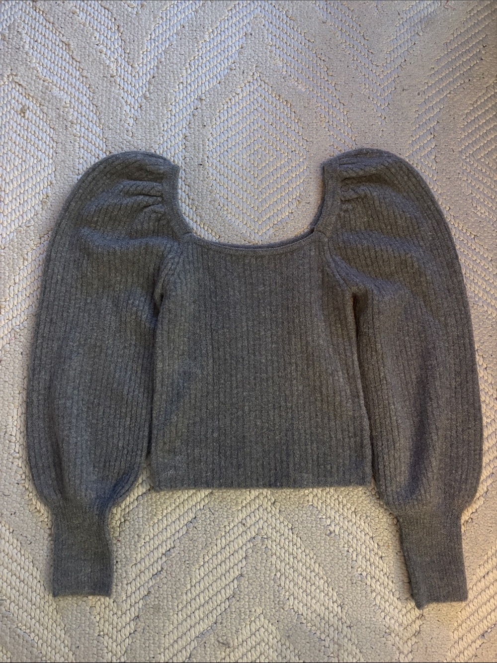 Zara Ribbed Puff-Sleeve Sweater - Gray